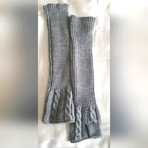 H&M Fingerless knit gloves,  grey